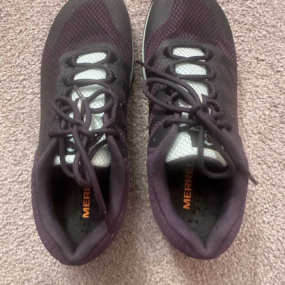 Merrell Black Athletic Shoes with Breathable Mesh and Cushioned Sole